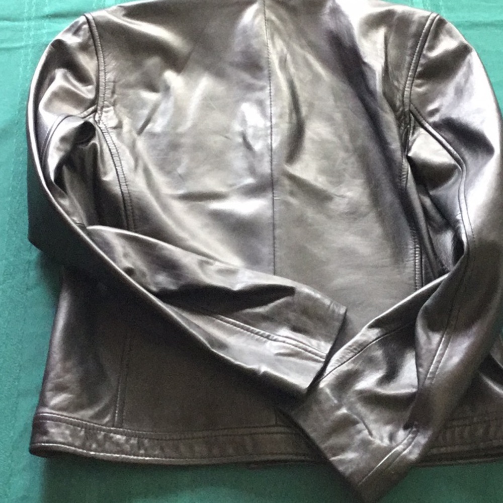 Leather jacket - Picture 5 of 5